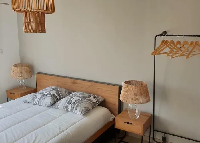 Relocation De La Cote Sauvage